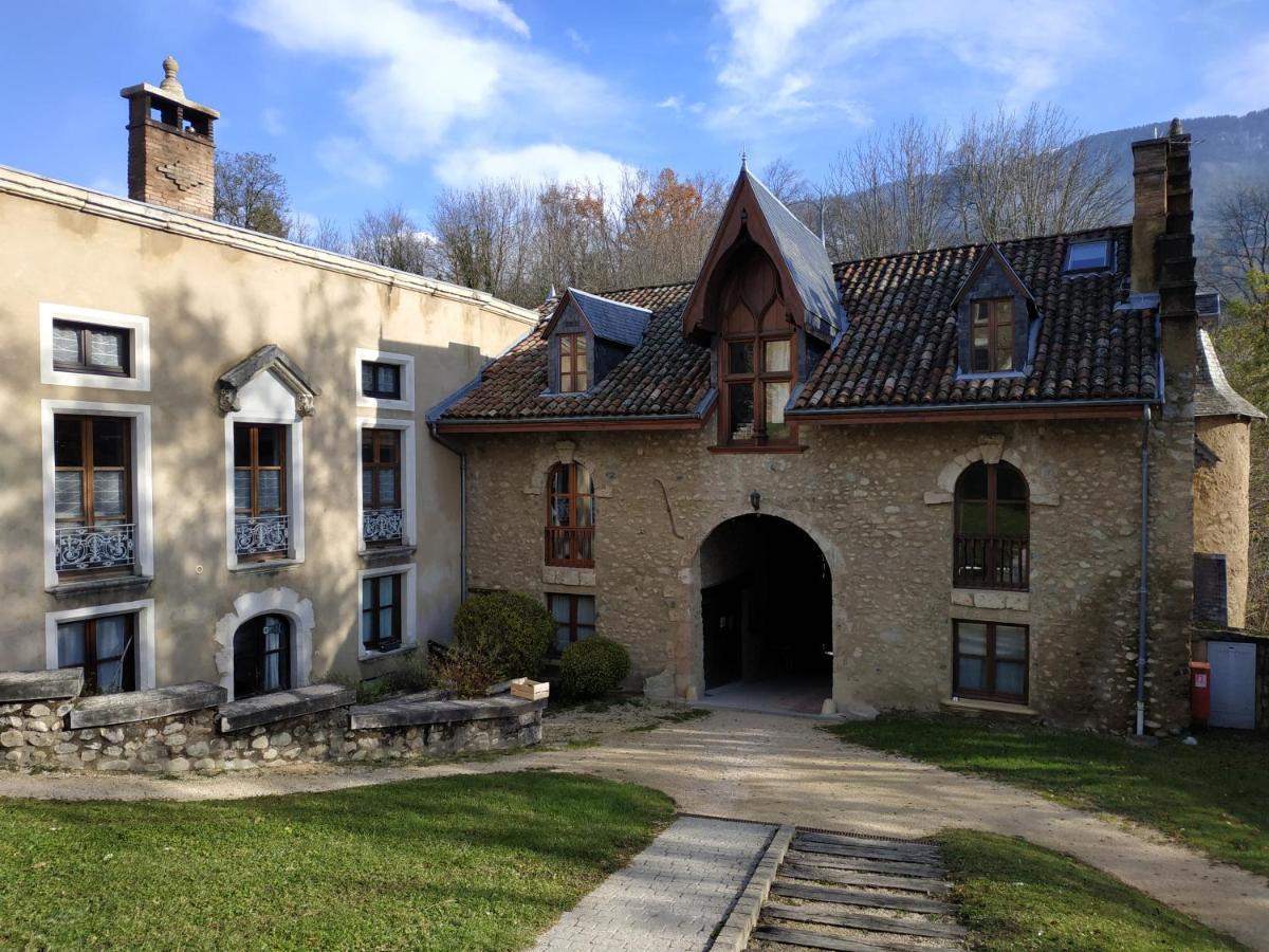 Appartement Chateau Uriage-Chamrousse Saint-Martin-dʼUriage Exteriör bild
